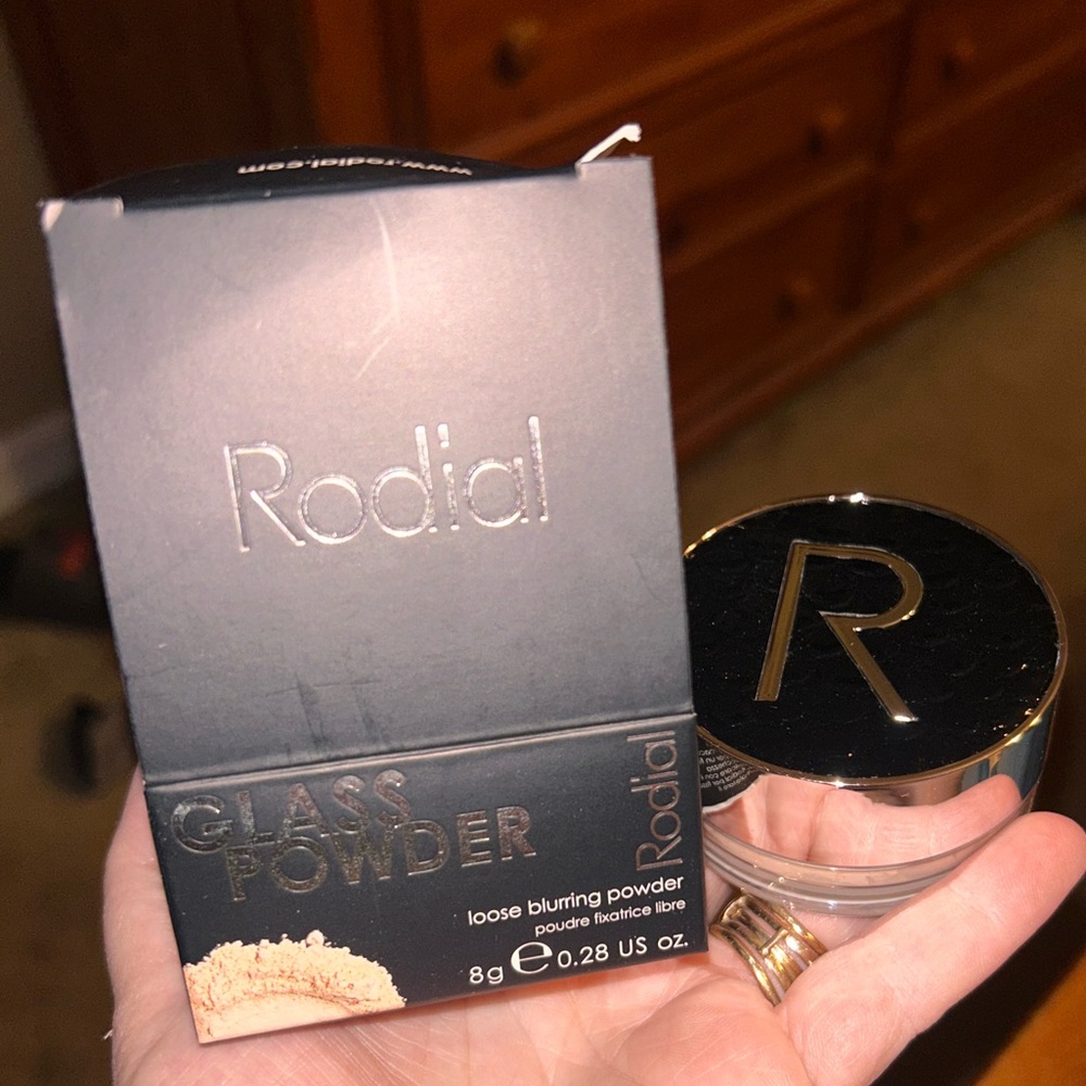 Rodial Glass Powder Loose Setting Powder New 8g - Picture 3 of 3